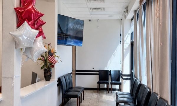 Welcoming patient waiting area at Star Dental in Denver